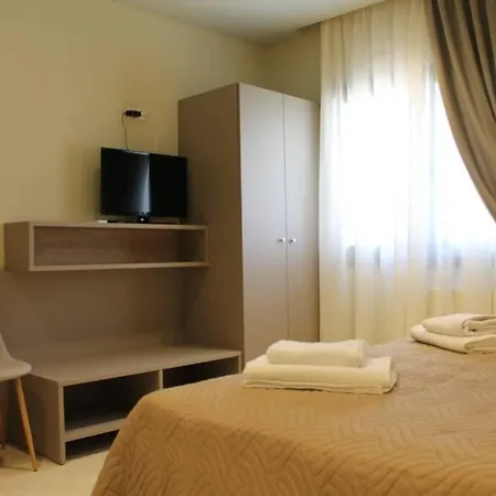 Villa Kikabu 2 Palaiontsiflikion